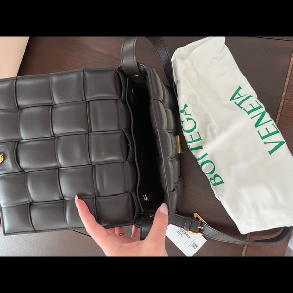 Chocolate Bottega Padded Cassette - Picture 3 of 7